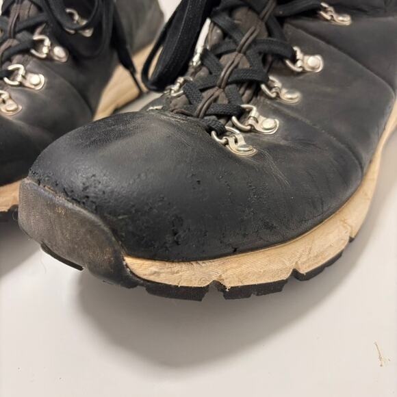 Danner Mountain 600 Sz 11.5 US 4.5" Black Leather Boots Vibram Anti-Slip Soles - Picture 10 of 11
